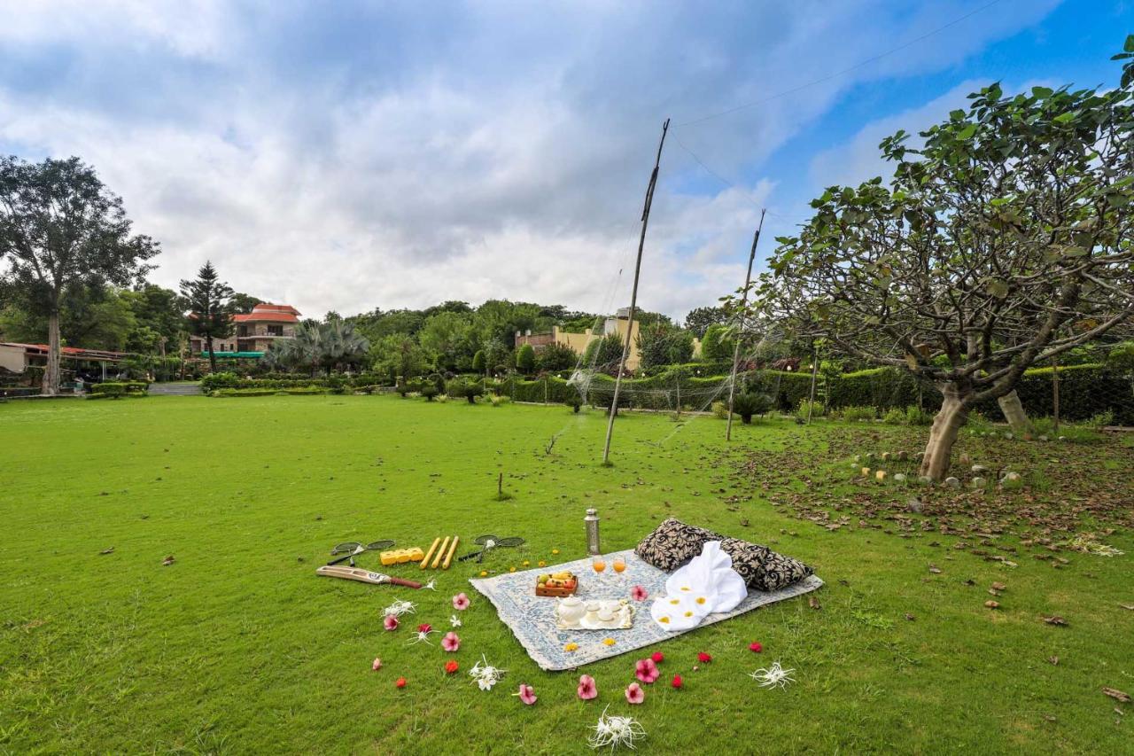 Stayvista'S Prakriti Farms With Outdoor Pool, Complimentary Breakfast And Hi-Tea Udajpur Zewnętrze zdjęcie