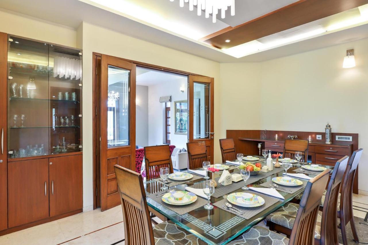 Stayvista'S Prakriti Farms With Outdoor Pool, Complimentary Breakfast And Hi-Tea Udajpur Zewnętrze zdjęcie
