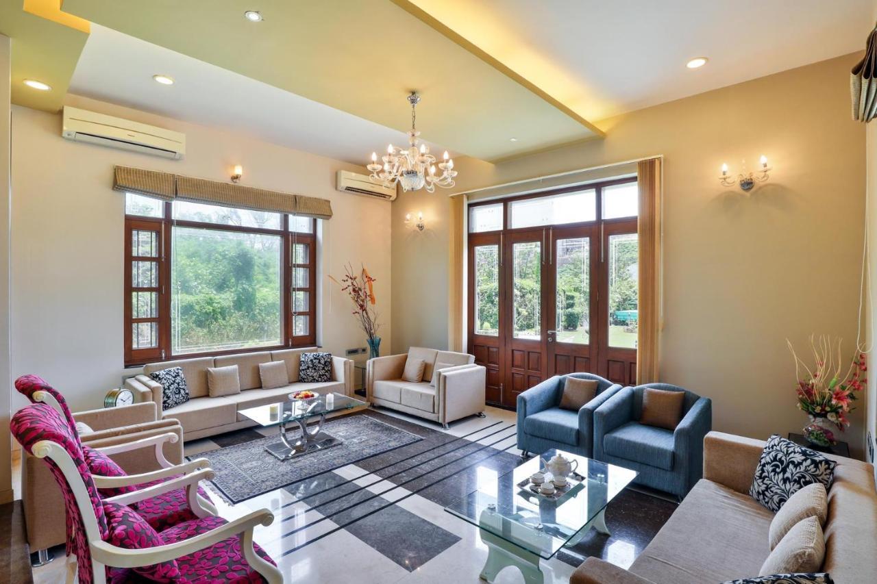 Stayvista'S Prakriti Farms With Outdoor Pool, Complimentary Breakfast And Hi-Tea Udajpur Zewnętrze zdjęcie